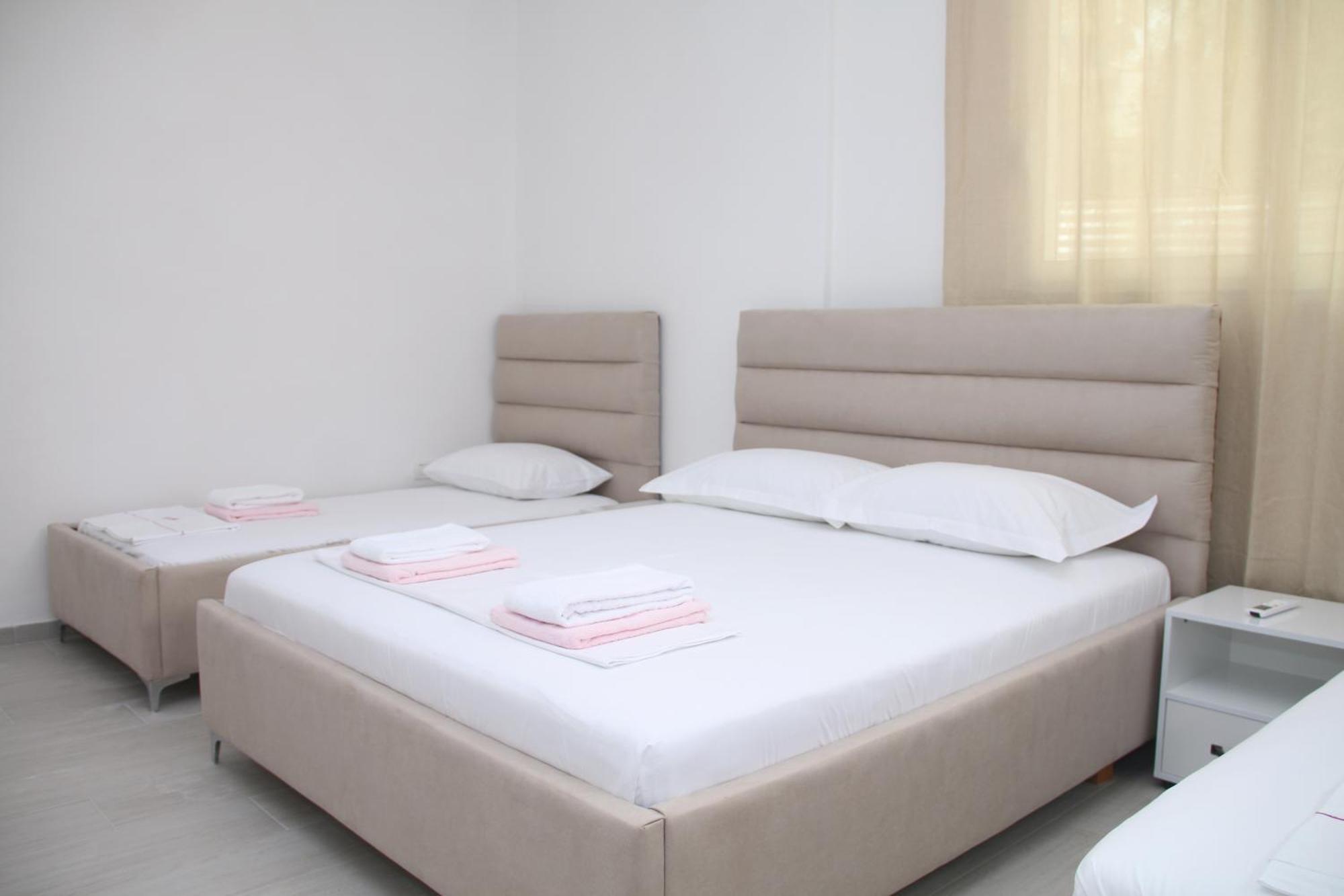 Vila Jovani Sarandë Exteriör bild