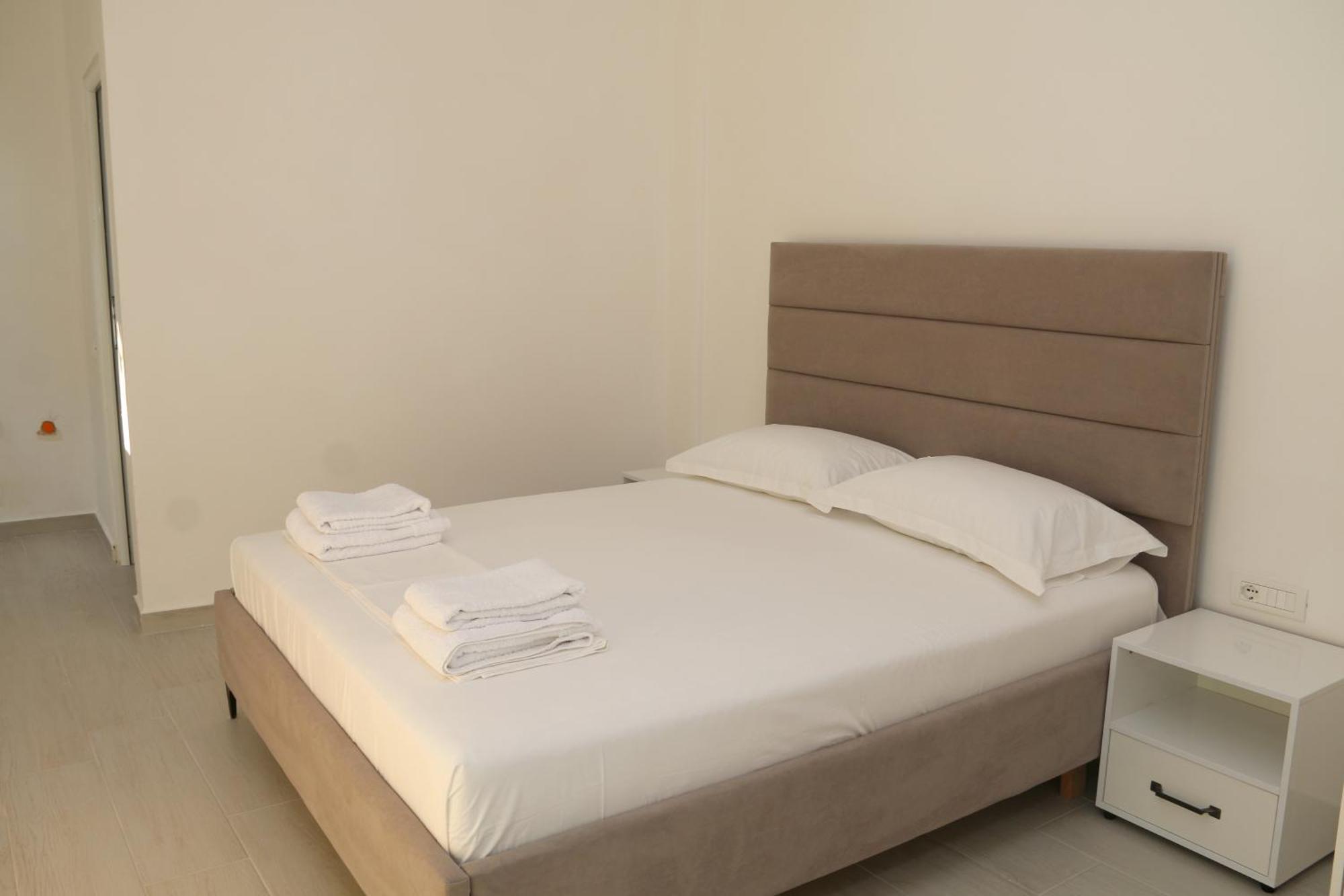 Vila Jovani Sarandë Exteriör bild