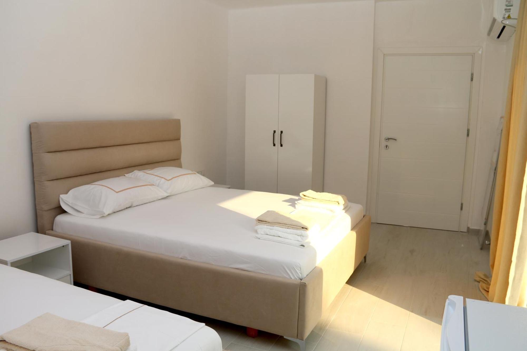 Vila Jovani Sarandë Exteriör bild