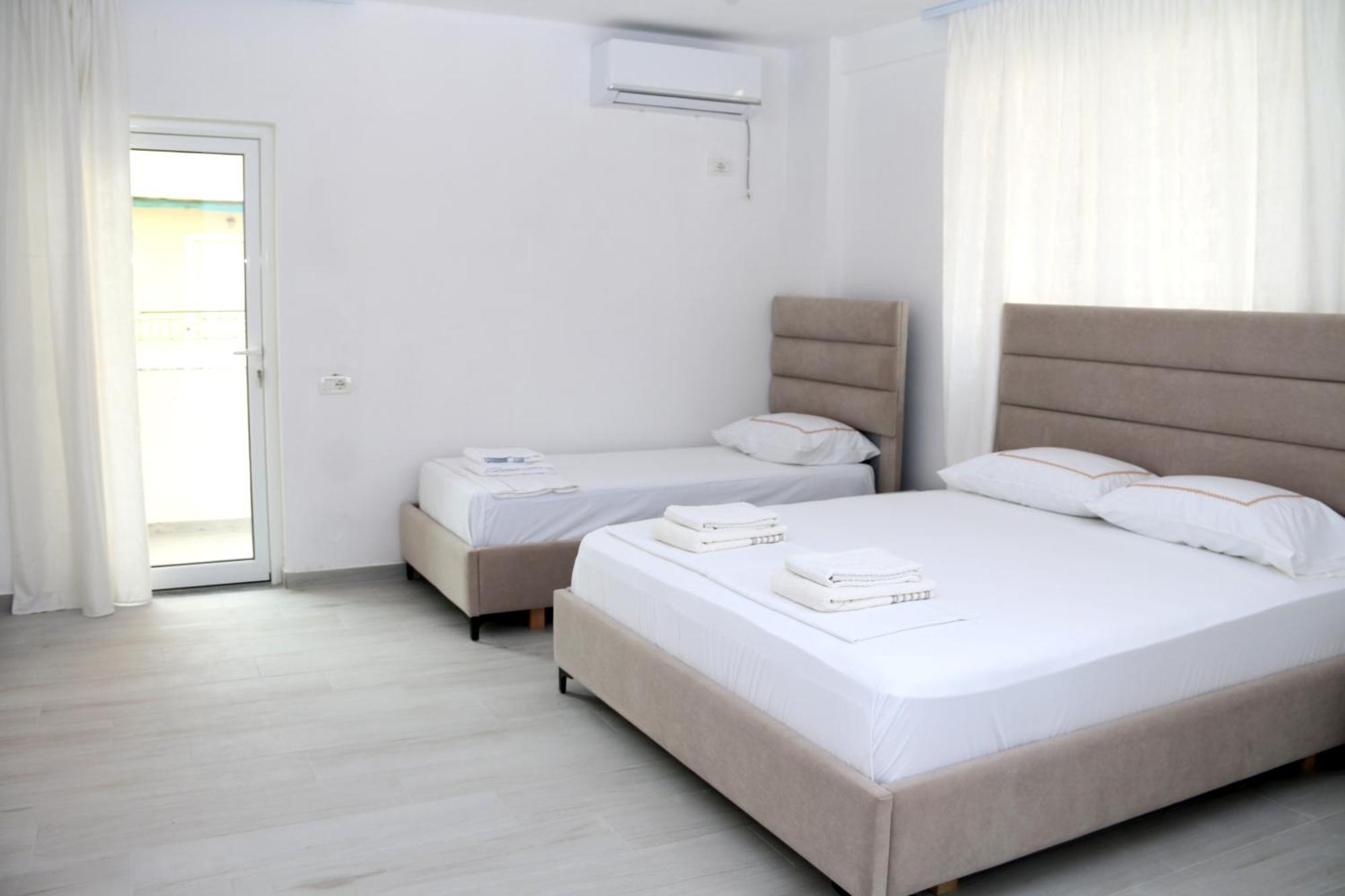 Vila Jovani Sarandë Exteriör bild